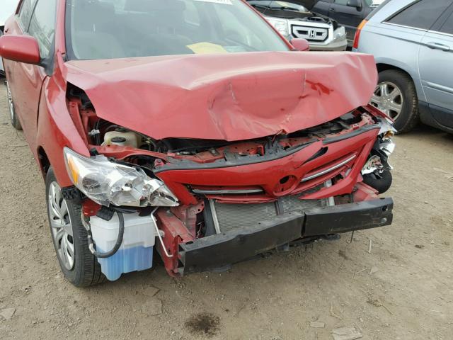 2T1BU4EE4DC121263 - 2013 TOYOTA COROLLA BA RED photo 9