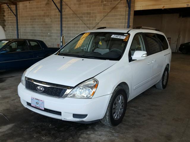 KNDMG4C74C6499030 - 2012 KIA SEDONA LX WHITE photo 2