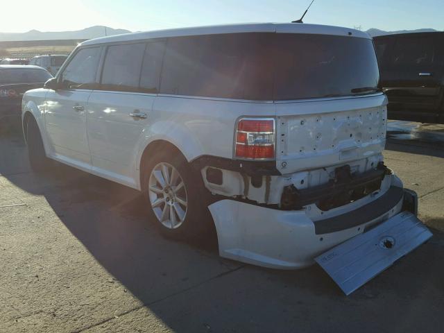 2FMHK6DT0BBD37219 - 2011 FORD FLEX LIMIT WHITE photo 3