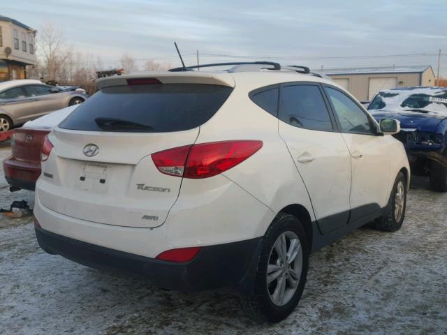 KM8JUCAC9CU416673 - 2012 HYUNDAI TUCSON GLS WHITE photo 4