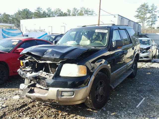 1FMEU17W74LB30755 - 2004 FORD EXPEDITION BLACK photo 2