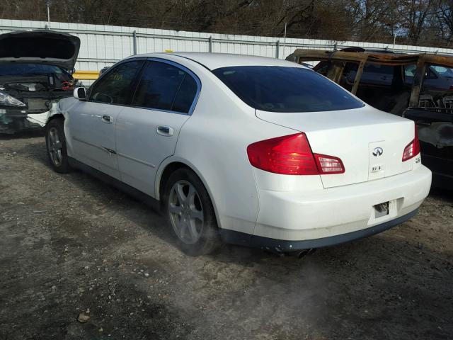 JNKCV51EX3M001982 - 2003 INFINITI G35 WHITE photo 3