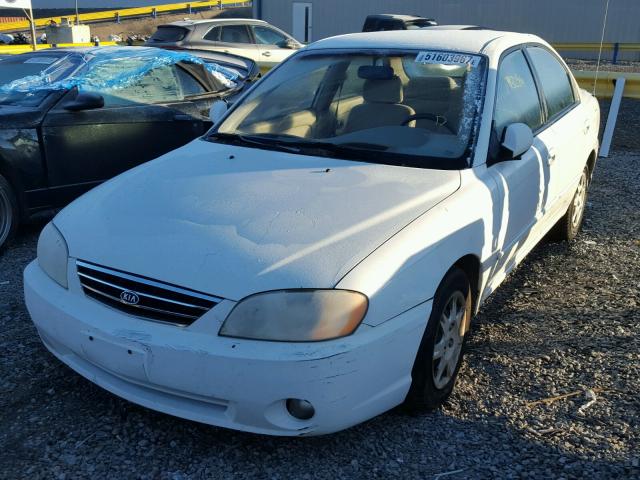 KNAFB121635211742 - 2003 KIA SPECTRA BA YELLOW photo 2