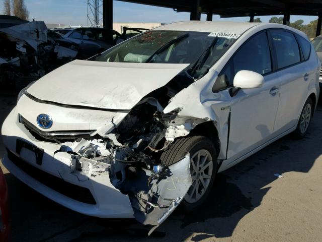 JTDZN3EU4C3028070 - 2012 TOYOTA PRIUS V WHITE photo 2