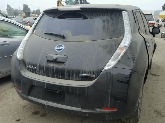 1N4BZ0CP2HC302980 - 2017 NISSAN LEAF S BLACK photo 4