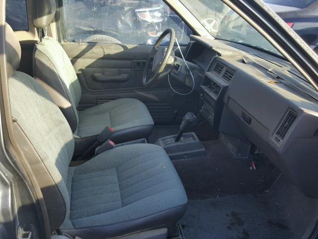 1N6SD16S6LC388640 - 1990 NISSAN D21 KING C GRAY photo 5