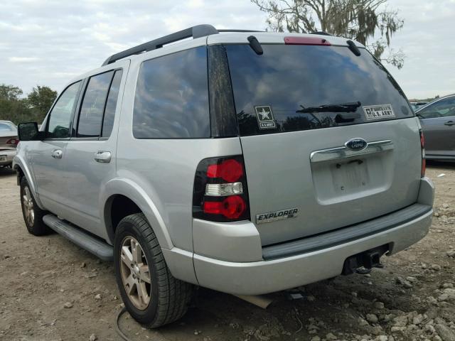 1FMEU6DE7AUA18360 - 2010 FORD EXPLORER X SILVER photo 3