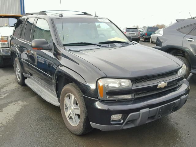 1GNDT13S452281931 - 2005 CHEVROLET TRAILBLAZE BLACK photo 1