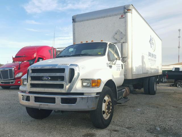 3FRWF7FC1DV016839 - 2013 FORD F750 SUPER WHITE photo 2