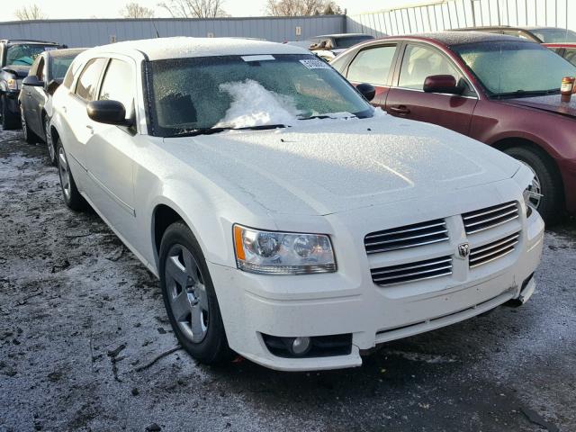 2D4FV37V98H242830 - 2008 DODGE MAGNUM SXT WHITE photo 1