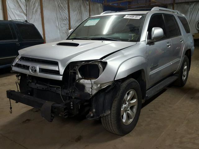 JTEBU14R350055976 - 2005 TOYOTA 4RUNNER SR SILVER photo 2