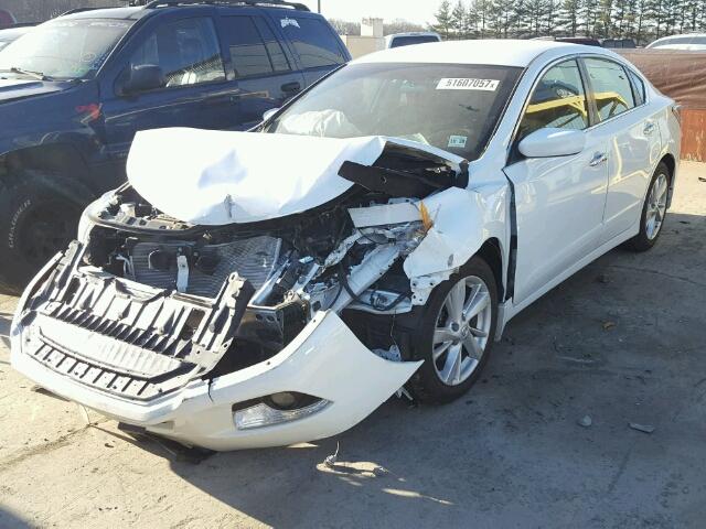 1N4AL3AP0FC411887 - 2015 NISSAN ALTIMA 2.5 WHITE photo 2