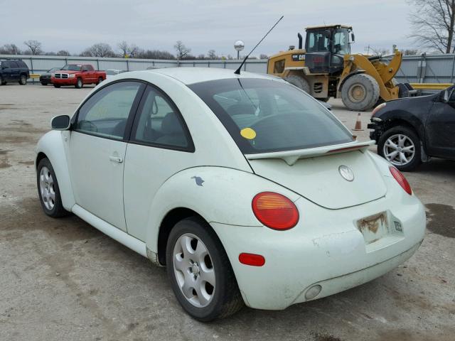 3VWCB21C92M455924 - 2002 VOLKSWAGEN NEW BEETLE 白色 照片 3