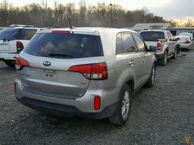 5XYKT3A6XFG577531 - 2015 KIA SORENTO LX SILVER photo 4