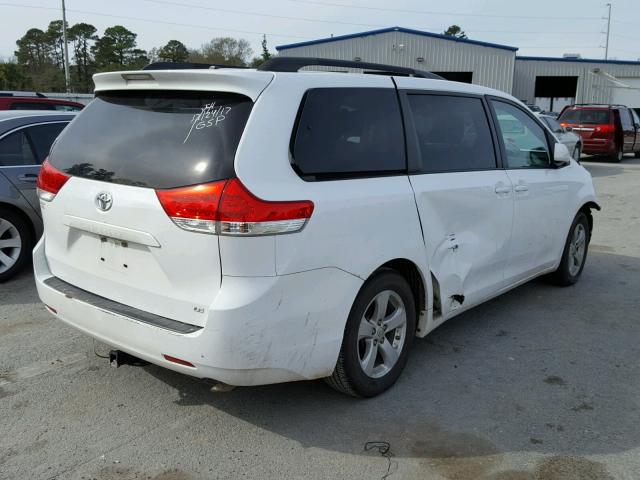 5TDKK3DC6DS316594 - 2013 TOYOTA SIENNA LE WHITE photo 4