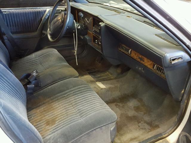 1G4AG55N6P6454290 - 1993 BUICK CENTURY SP WHITE photo 5