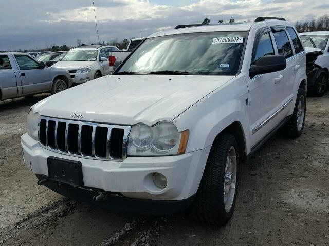 1J8HR58N85C551796 - 2005 JEEP GRAND CHER WHITE photo 2