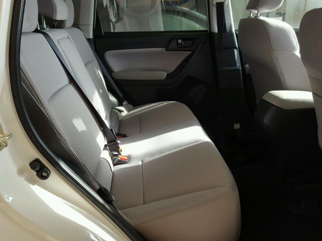 JF2SJAEC8HH532917 - 2017 SUBARU FORESTER 2 WHITE photo 6
