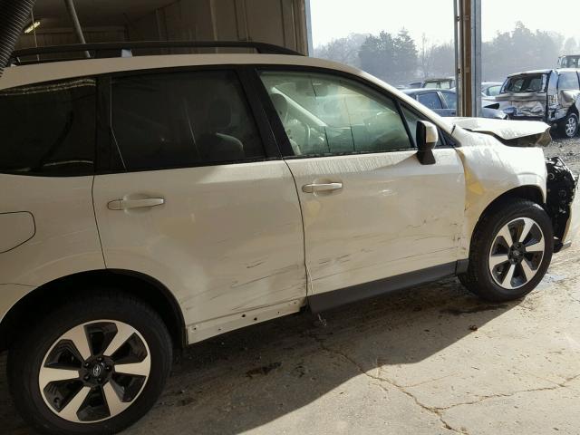 JF2SJAEC8HH532917 - 2017 SUBARU FORESTER 2 WHITE photo 9