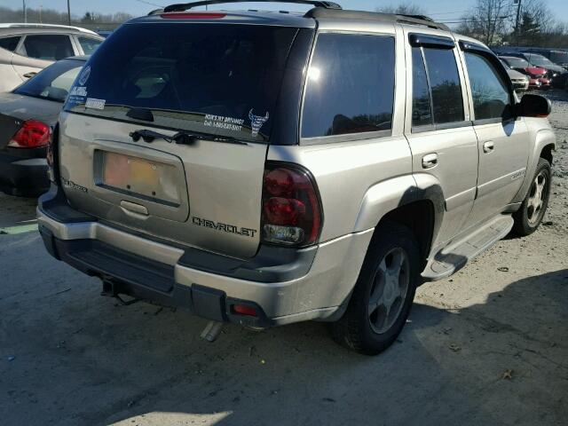 1GNDT13S222374720 - 2002 CHEVROLET TRAILBLAZE GRAY photo 4