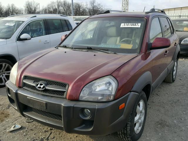 KM8JN72D35U065306 - 2005 HYUNDAI TUCSON GLS MAROON photo 2