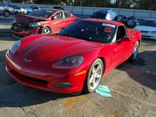 1G1YY24U455114378 - 2005 CHEVROLET CORVETTE RED photo 2