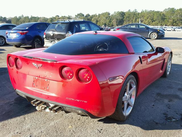 1G1YY24U455114378 - 2005 CHEVROLET CORVETTE RED photo 4