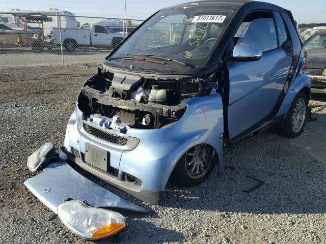 WMEEK3BA0BK422141 - 2011 SMART FORTWO PAS BLUE photo 2