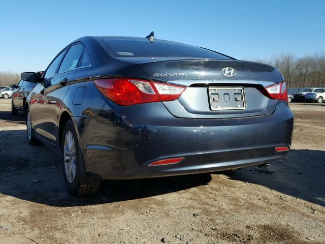 5NPEB4AC5BH267351 - 2011 HYUNDAI SONATA GLS BLUE photo 3