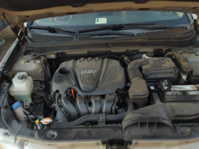 5NPEB4AC1BH042599 - 2011 HYUNDAI SONATA GLS GOLD photo 7