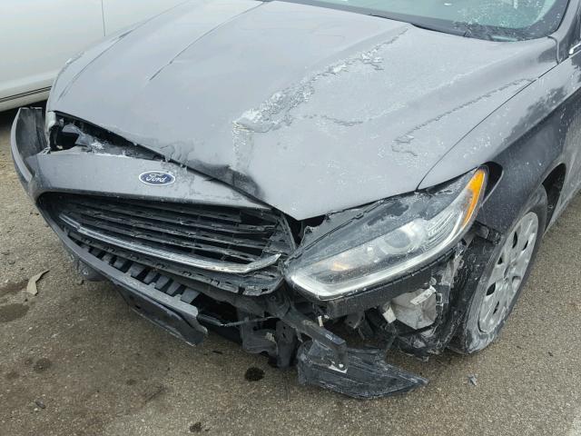 1FA6P0G76E5385685 - 2014 FORD FUSION S GRAY photo 9