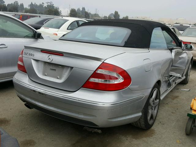 WDBTK75J15F129238 - 2005 MERCEDES-BENZ CLK 500 SILVER photo 4