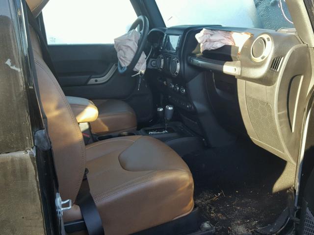 1C4AJWBGXHL550170 - 2017 JEEP WRANGLER S 黑色 照片 5