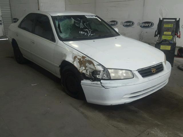 4T1BG22KXYU758913 - 2000 TOYOTA CAMRY CE WHITE photo 1