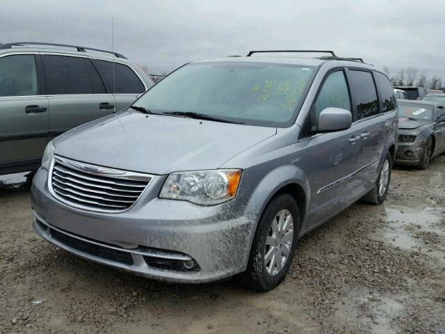 2C4RC1BG6GR157997 - 2016 CHRYSLER TOWN & COU GRAY photo 2