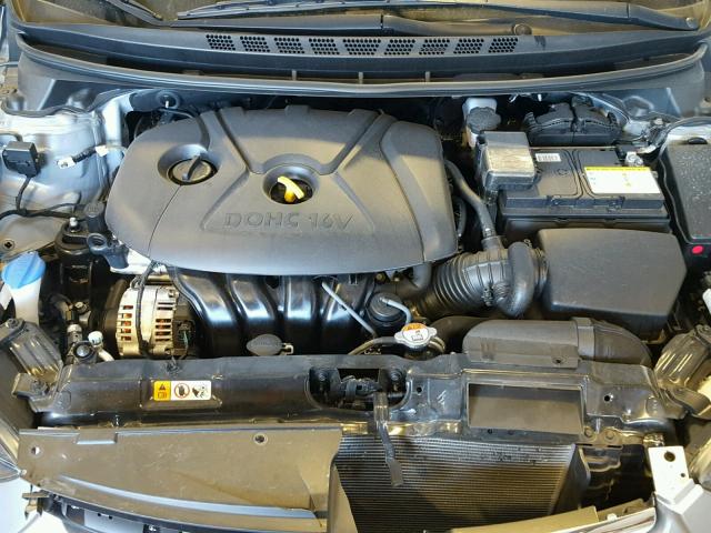 5NPDH4AE6GH694315 - 2016 HYUNDAI ELANTRA SE SILVER photo 7