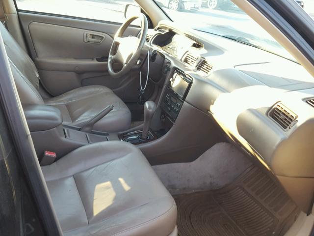 4T1BF28K01U128978 - 2001 TOYOTA CAMRY LE შავი ფოტო 5