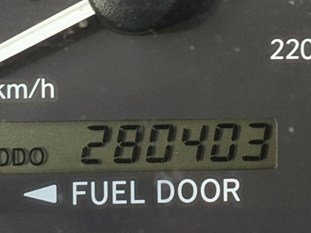 4T1BF28K01U128978 - 2001 TOYOTA CAMRY LE შავი ფოტო 8