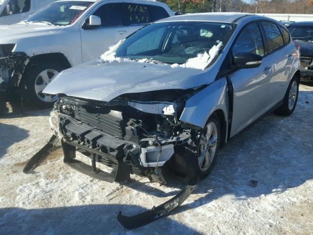 1FADP3K20EL352875 - 2014 FORD FOCUS SE SILVER photo 2