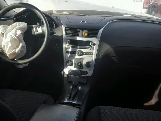 1G1ZC5EB8AF254195 - 2010 CHEVROLET MALIBU 1LT 银色 照片 9