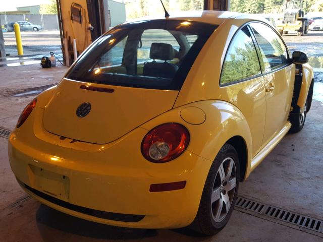 3VWRW31CX6M418701 - 2006 VOLKSWAGEN NEW BEETLE 黄色 照片 4