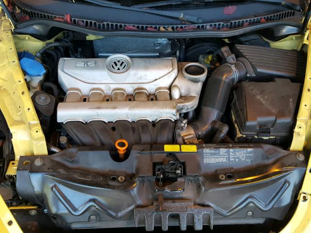 3VWRW31CX6M418701 - 2006 VOLKSWAGEN NEW BEETLE 黄色 照片 7