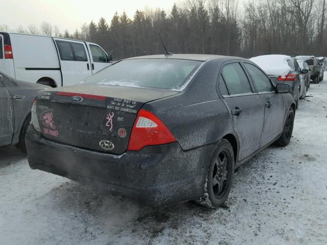 3FAHP0HA2AR178723 - 2010 FORD FUSION SE BLACK photo 4