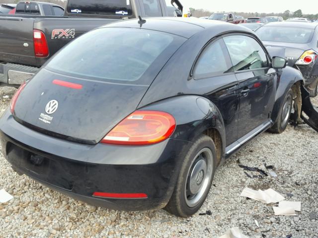 3VWHX7AT7DM604046 - 2013 VOLKSWAGEN BEETLE BLACK photo 4