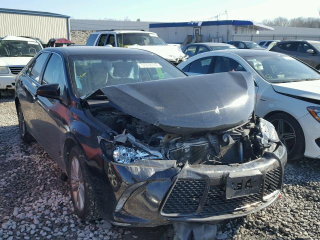 4T1BF1FK9FU031783 - 2015 TOYOTA CAMRY LE შავი ფოტო 1