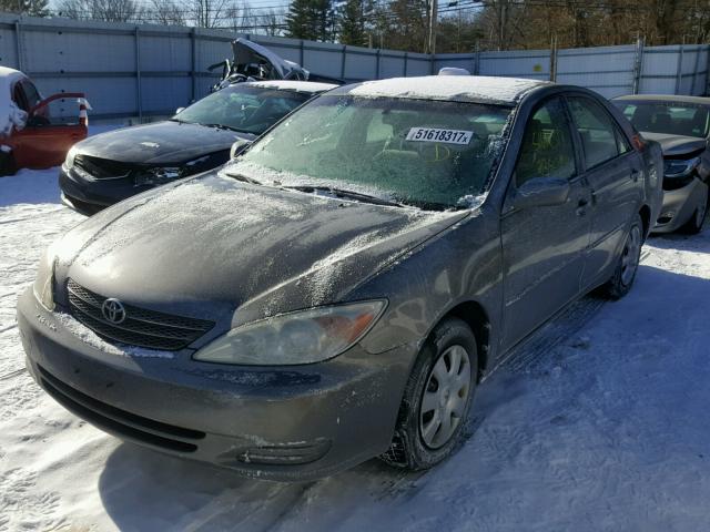 4T1BE32K23U713520 - 2003 TOYOTA CAMRY LE ნაცრისფერი ფოტო 2