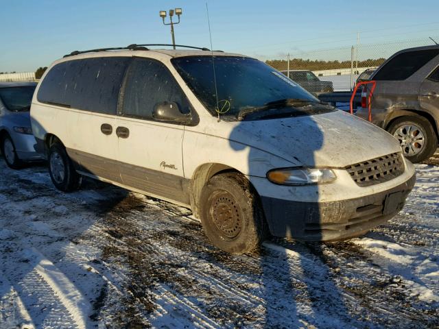 2P4GP4439WR557165 - 1998 PLYMOUTH GRAND VOYA WHITE photo 1