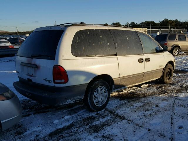 2P4GP4439WR557165 - 1998 PLYMOUTH GRAND VOYA WHITE photo 4