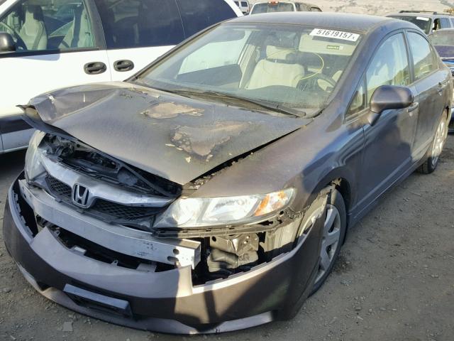 19XFA16579E021139 - 2009 HONDA CIVIC LX GRAY photo 2