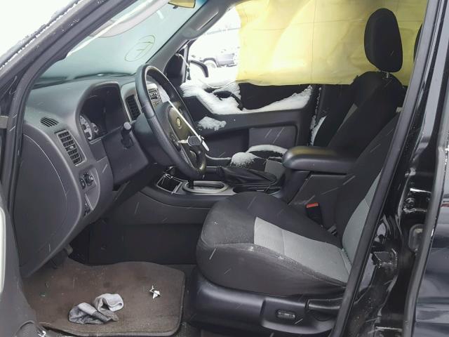 1FMCU93137KA11840 - 2007 FORD ESCAPE XLT BLACK photo 5